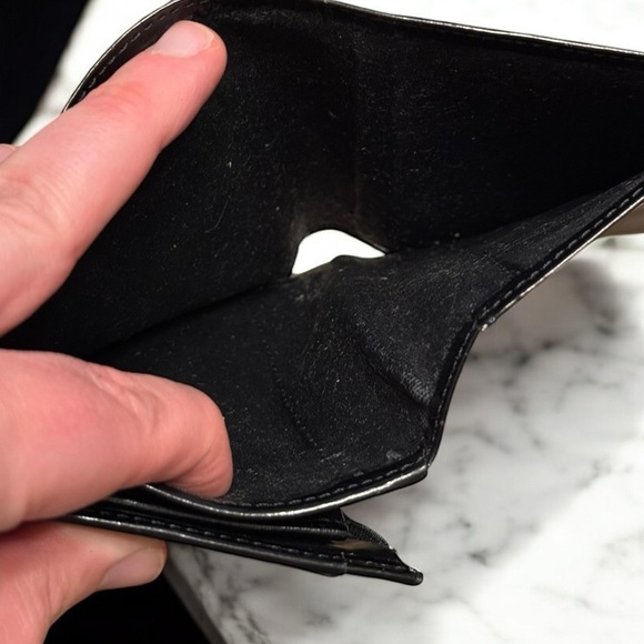 Michael Kors Vintage Black Leather Compact Snap Wallet - Picture 9 of 9